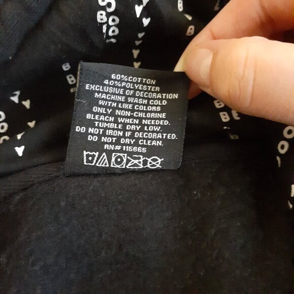 Atsuko Unisex Women's Size XS Cowboy Bebop 90's Anime Black White Hooded Sweater - Picture 11 of 13